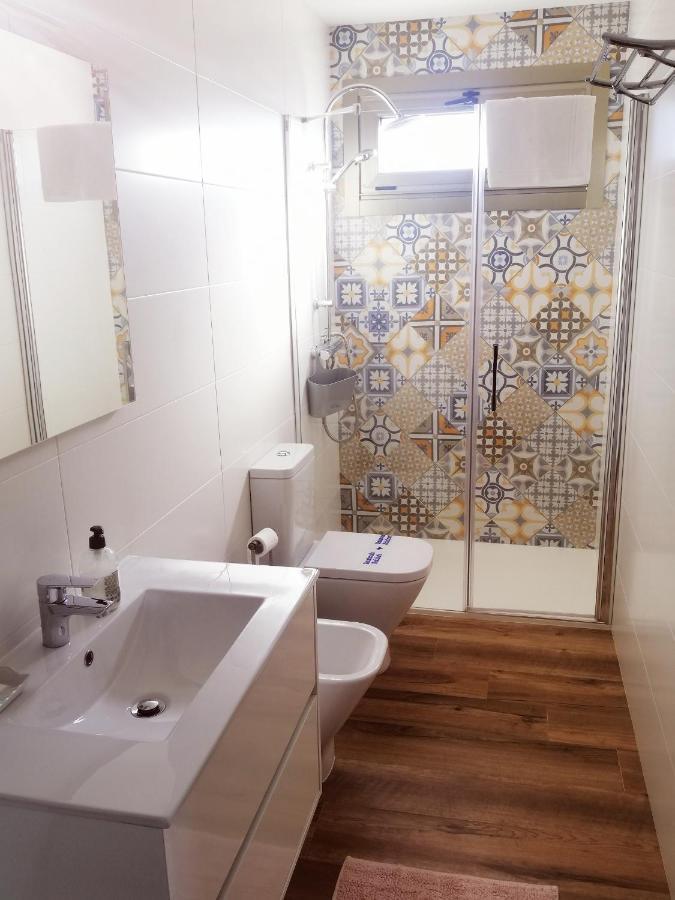 Casa Apartamento A Pie De Playa Areabrava - En Cangas - Hio -Galicia- Espana 外观 照片